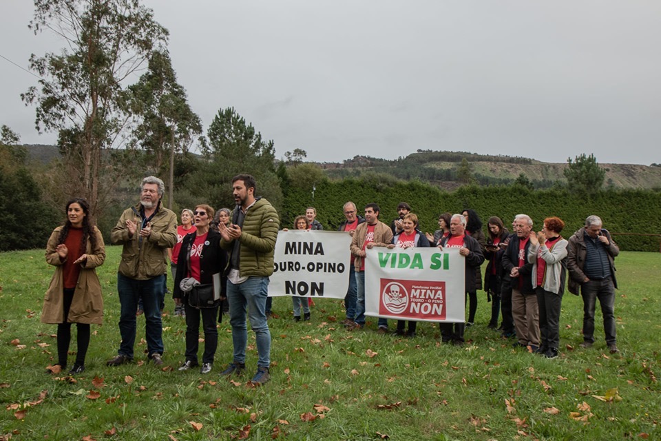 Membros de Galicia en Común visitan a mina de&nbsp;Touro